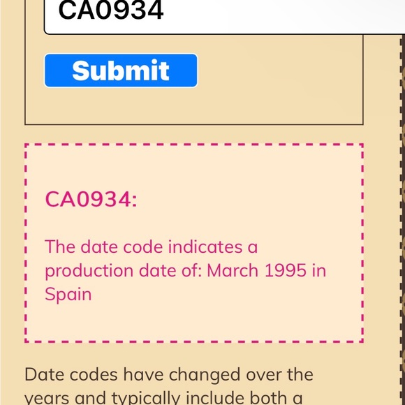 Louis Vuitton Epi Hello Kitty Wallet - Picture 8 of 8